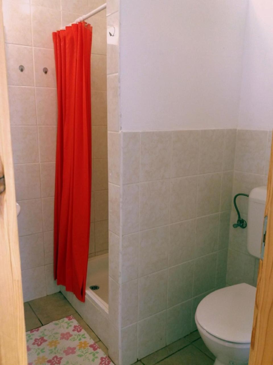 Julia Vendeghaz Sarrod Hotel Ngoại thất bức ảnh